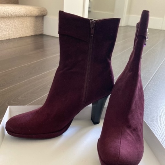 Brand elegant new boots- Nice Burgundy color - Picture 4 of 4